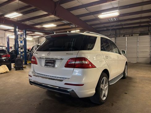 Used 2015 Mercedes-Benz ML 400 4MATIC image 3