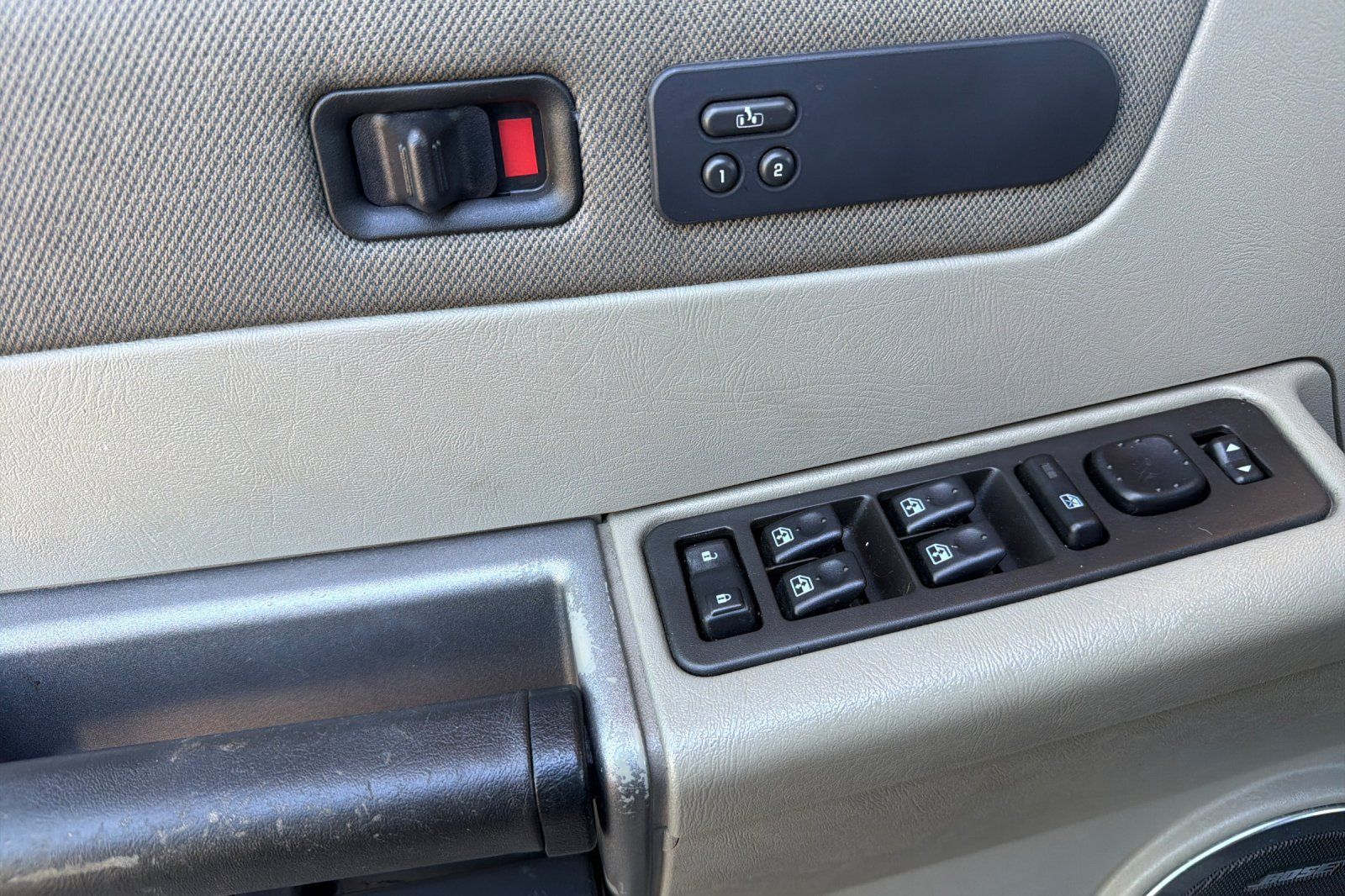 Used 2003 HUMMER H2 AWD/4WD image 12