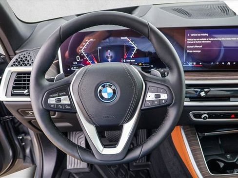 New 2026 BMW X5 xDrive50e w/ Climate Comfort Package AWD/4WD image 13