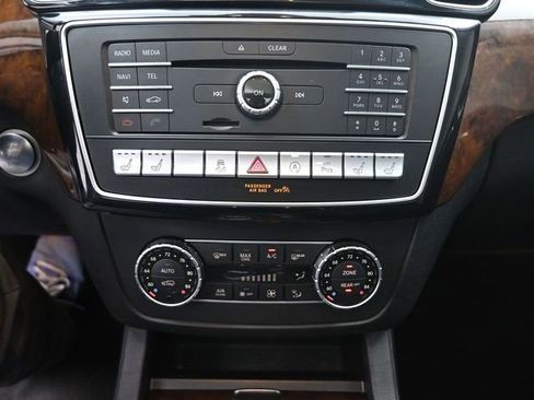 Used 2017 Mercedes-Benz GLS 450 4MATIC image 13