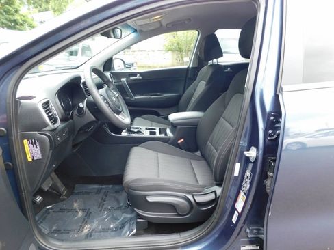 Used 2021 Kia Sportage LX AWD/4WD image 7