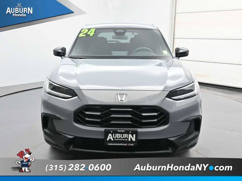 Used 2024 Honda HR-V Sport image 3