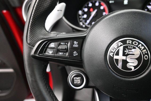 Used 2023 Alfa Romeo Stelvio Veloce AWD/4WD image 31