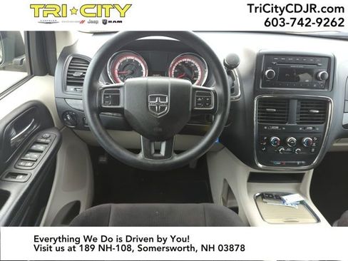 Used 2014 Dodge Grand Caravan SXT image 19