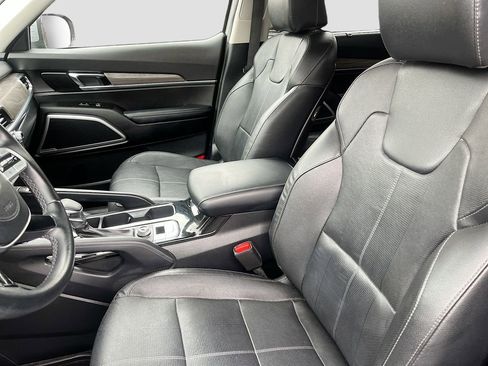 Used 2021 Kia Telluride EX w/ EX Premium Package image 21