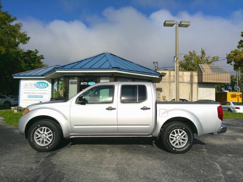 Used 2015 Nissan Frontier SV w/ SV Value Truck Package RWD image 10