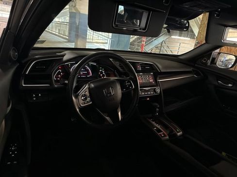 Used 2019 Honda Civic Sport image 6