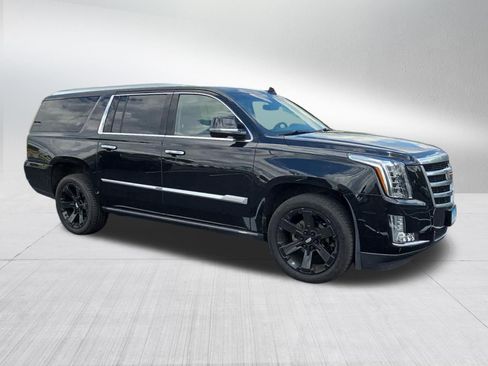 Used 2019 Cadillac Escalade ESV Premium Luxury AWD/4WD image 2