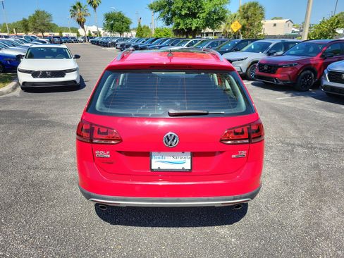 Used 2017 Volkswagen Golf Alltrack SE AWD/4WD image 7