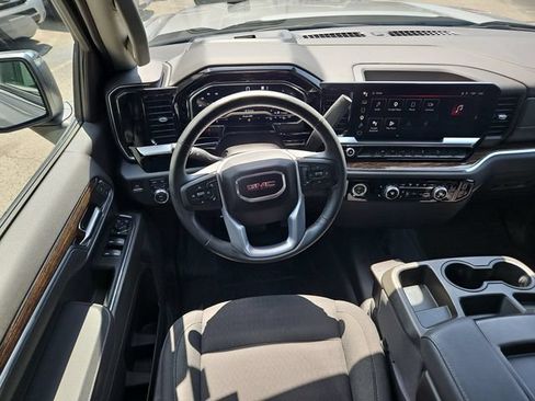 Used 2023 GMC Sierra 1500 SLE AWD/4WD image 7