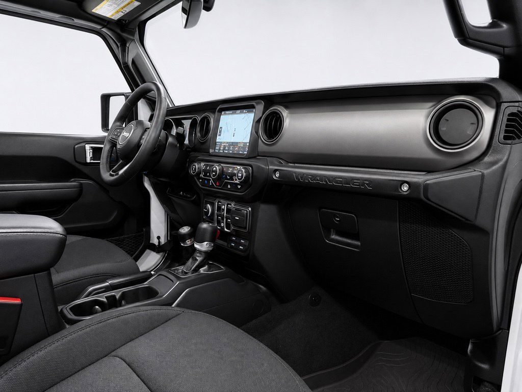 Used 2023 Jeep Wrangler Unlimited w/ Sun & Screen Package AWD/4WD image 22