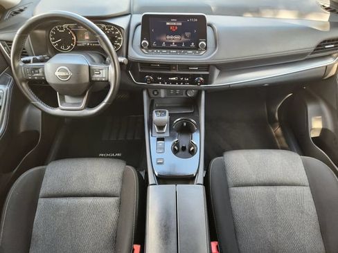 Used 2025 Nissan Rogue SV FWD image 24
