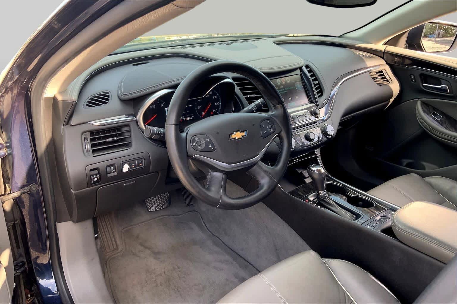Used 2015 Chevrolet Impala LTZ FWD image 18