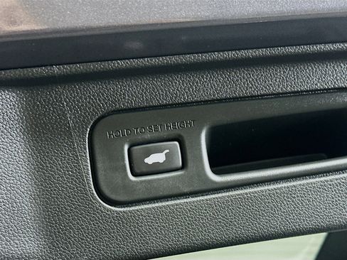 Used 2023 Honda Pilot Touring image 31