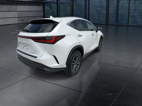 Certified 2025 Lexus NX 250 FWD w/ Accessory Package (Z2) image 8