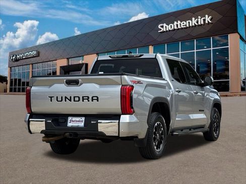 Used 2022 Toyota Tundra SR5 w/ TRD Off-Road Premium Package image 7