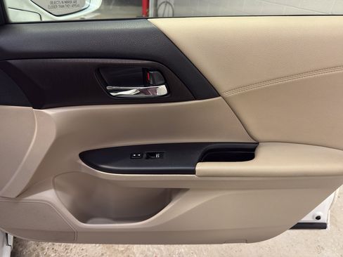 Used 2013 Honda Accord EX-L image 23