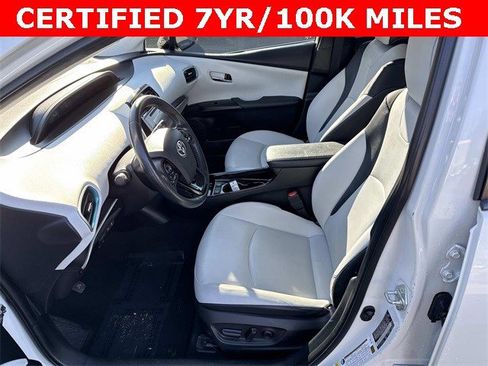 Used 2019 Toyota Prius XLE image 14