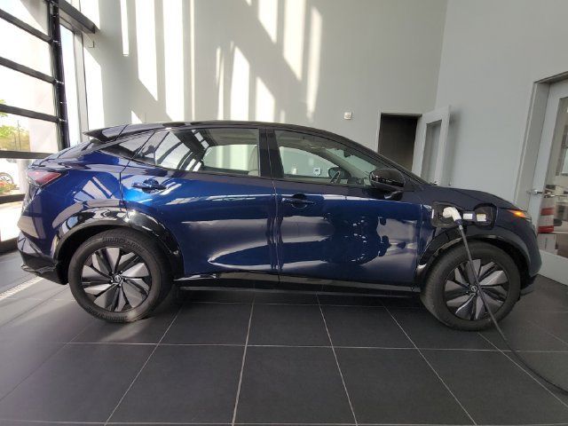 Used 2024 Nissan Ariya AWD image 5