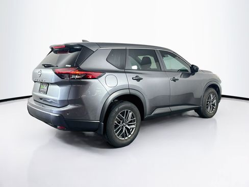 Used 2024 Nissan Rogue S FWD image 9