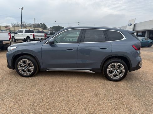 Used 2025 BMW X1 xDrive28i w/ Technology Package image 2