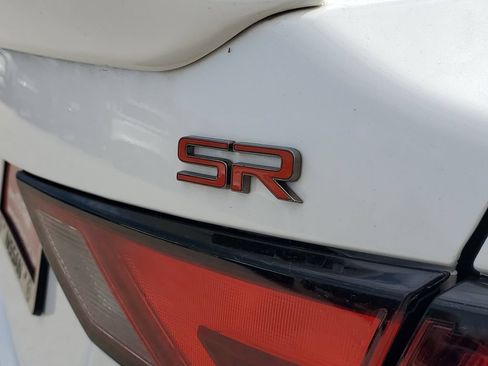 Used 2024 Nissan Sentra SR FWD image 5