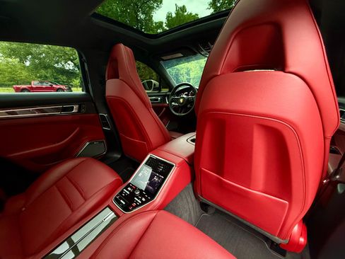 Used 2022 Porsche Panamera GTS w/ Premium Package AWD/4WD image 35