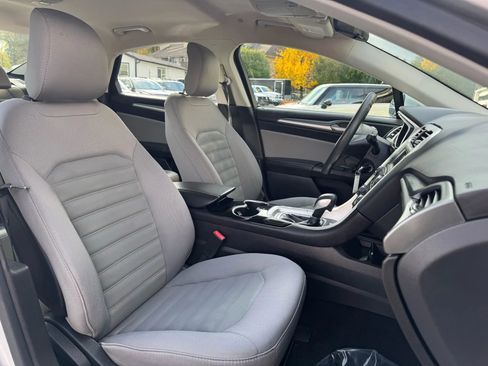 Used 2015 Ford Fusion S image 22