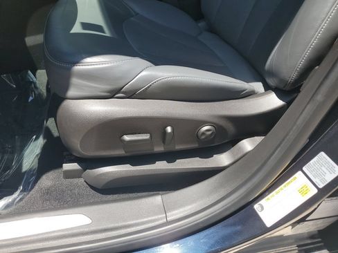 Used 2020 Buick Envision Essence w/ LPO, Interior Luxury Package FWD image 24