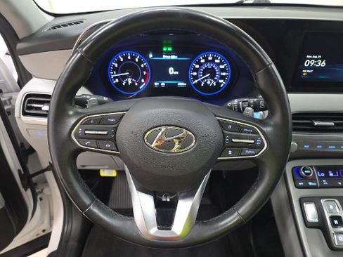 Used 2022 Hyundai Palisade SEL w/ Premium Package FWD image 9