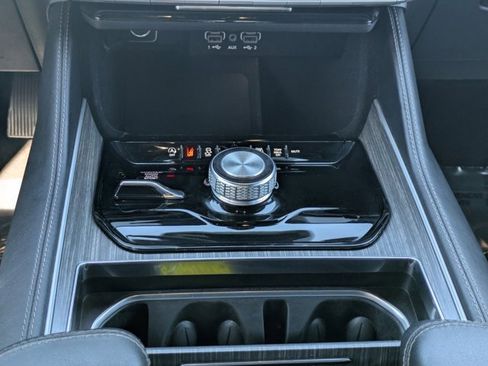 Used 2024 Jeep Wagoneer Series II image 17