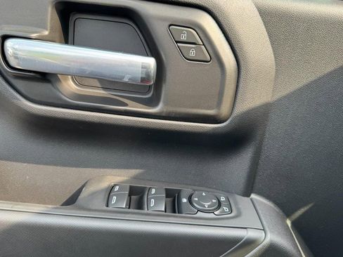 New 2025 Chevrolet Silverado 1500 Custom image 12