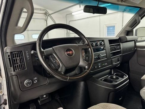 Used 2021 GMC Savana 2500 w/ Driver Convenience Package RWD image 12
