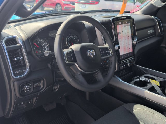 Used 2025 RAM 1500 Big Horn AWD/4WD image 12