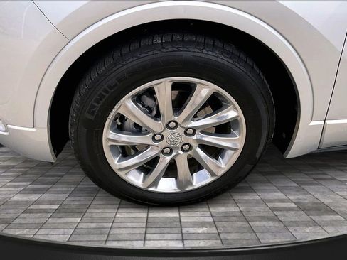 Used 2019 Buick Envision Essence image 9