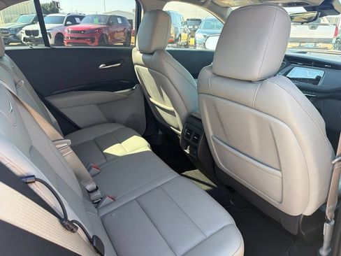 Used 2021 Cadillac XT4 Premium Luxury AWD/4WD image 9