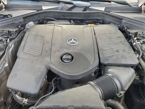Used 2023 Mercedes-Benz GLC 300 4MATIC image 18
