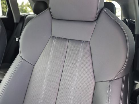 Used 2025 Audi Q5 Prestige AWD/4WD image 29