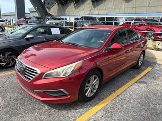 Used 2017 Hyundai Sonata SE FWD video 1