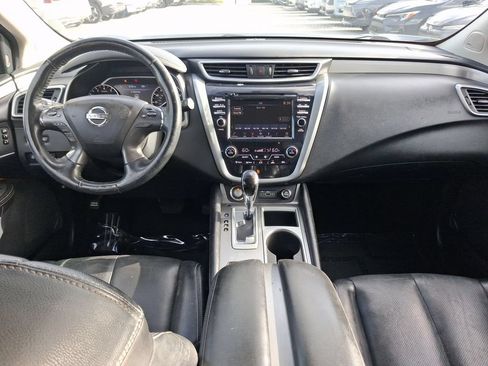 Used 2019 Nissan Murano SL FWD image 9