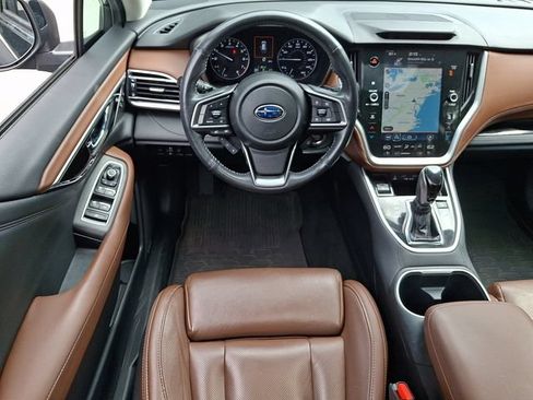 Used 2020 Subaru Outback Touring AWD/4WD image 12