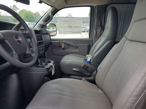 New 2026 GMC Savana 2500 Extended RWD image 18
