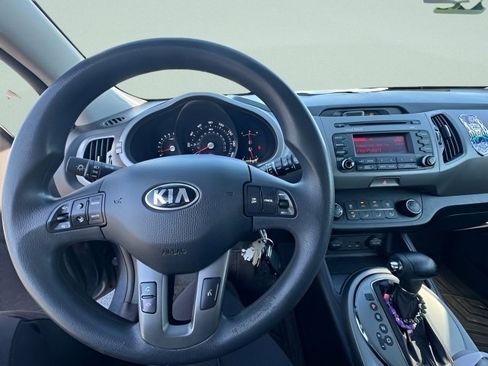 Used 2015 Kia Sportage LX FWD image 16