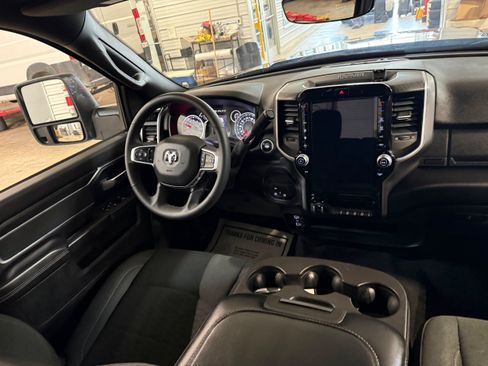 Used 2025 RAM 2500 Big Horn AWD/4WD image 19