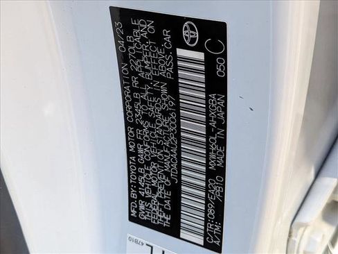 Used 2023 Toyota Prius XLE FWD image 19