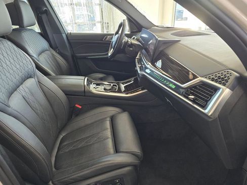 Used 2025 BMW X5 xDrive50e image 45