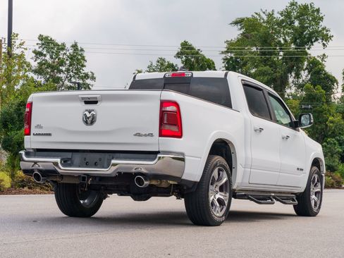 Used 2022 RAM 1500 Laramie AWD/4WD image 9