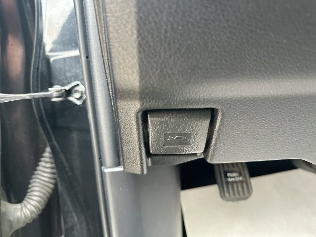 Used 2014 Toyota 4Runner Limited AWD/4WD image 56