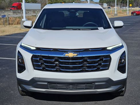 Used 2025 Chevrolet Equinox LT image 2