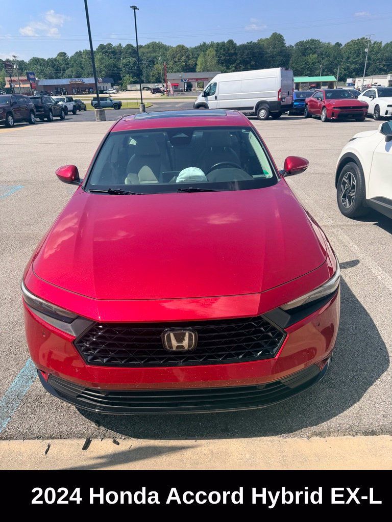 Used 2024 Honda Accord EX-L image 2